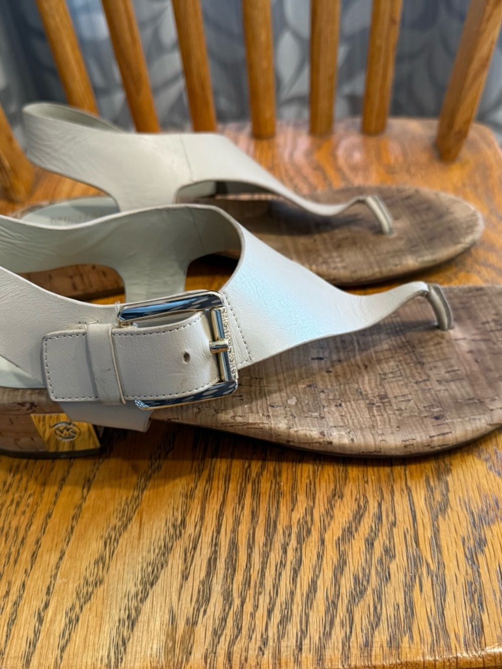 Michael Kors Cream/Tan Leather Buckle Thong Sandals
